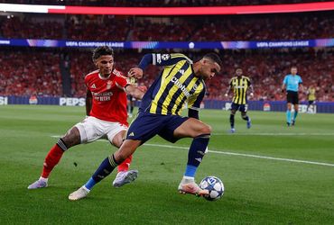 Benfica vs Fenerbahce (02:00 – 28/08)