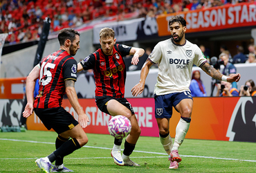AFC Bournemouth  vs West Ham (01:00 – 04/08)