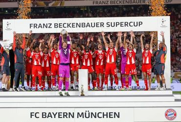 VfB Stuttgart vs Bayern Munich (01:30 – 17/08)