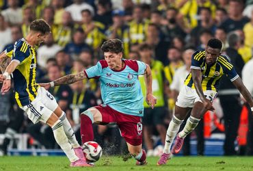 Fenerbahce vs Feyenoord (00:00 – 13/08)